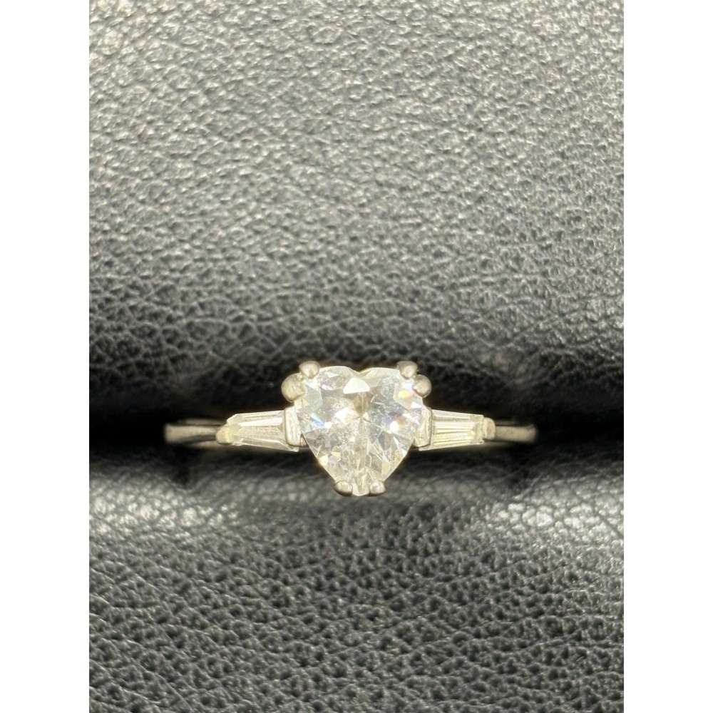 Vintage Sterling Silver Heart Cubic Zirconia Ring Size 6.5 G9